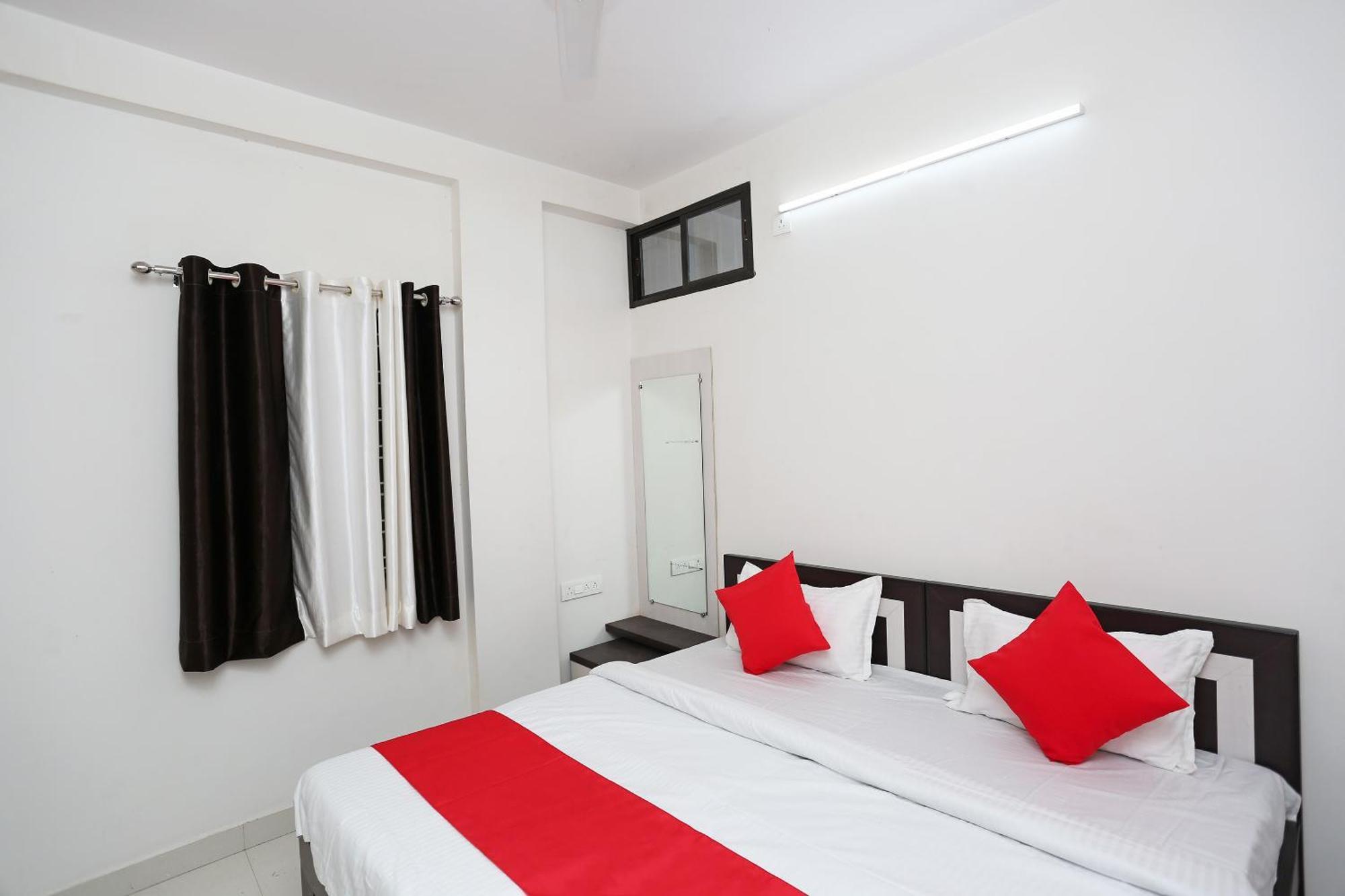 Hotel O 30359 Hotel The Vinayak Bhopal Zewnętrze zdjęcie