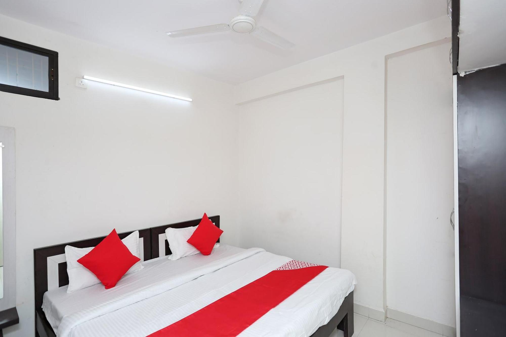 Hotel O 30359 Hotel The Vinayak Bhopal Zewnętrze zdjęcie